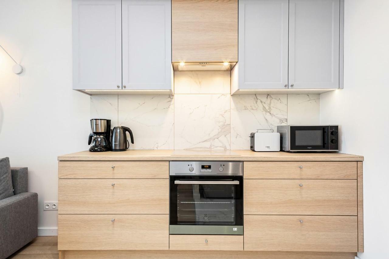Apartment Walonska With Free Parking Wroclaw By Noclegi Renters Esterno foto